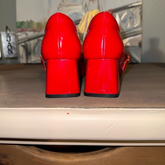 Trary Red Mary Jane Heels - Picture 6 of 8